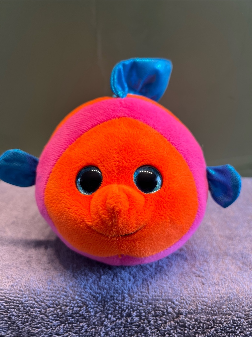 Ty Beanie Ballz Splashy The Fish Pink/Orange/Blue Plush Stuffed Animal Ball 2014
